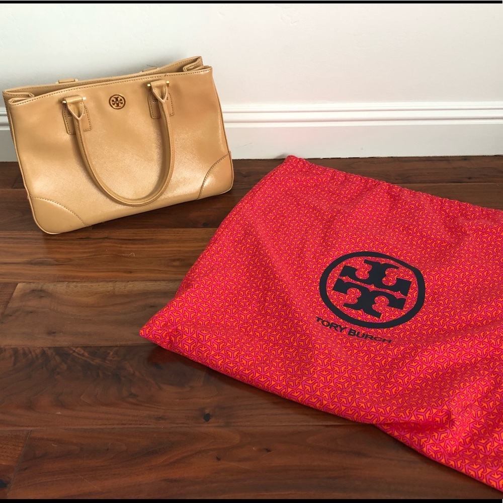 Tory Burch Robinson Tote